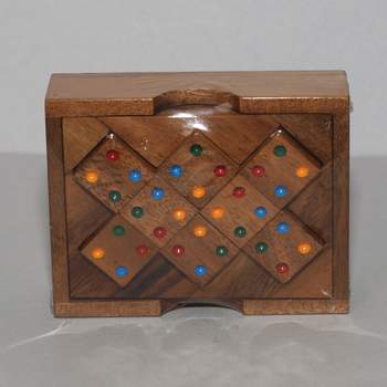 Squares with coloured points, in original box - US$ 10.00