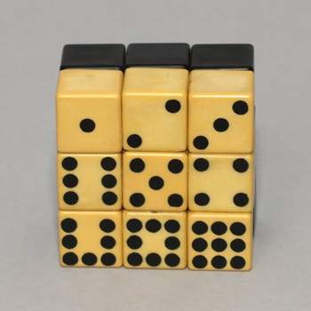 DOMINO type GROOVE, old, scrambled, in original box. White colour is a little yellowed. - US$ 28.00