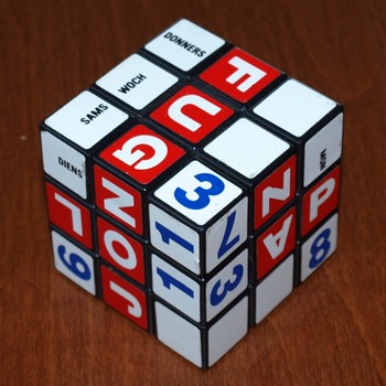 Rubiks Cube calendar ( Germany ) without box - US$ 30.00