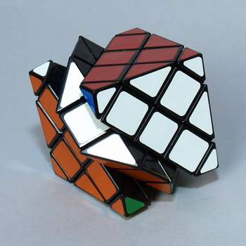 Rubikova kostka 3x3x3 černá - způsob otáčení kostkou